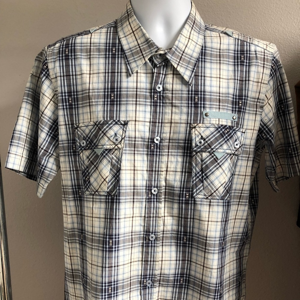 7 Diamonds Button-Up Size M